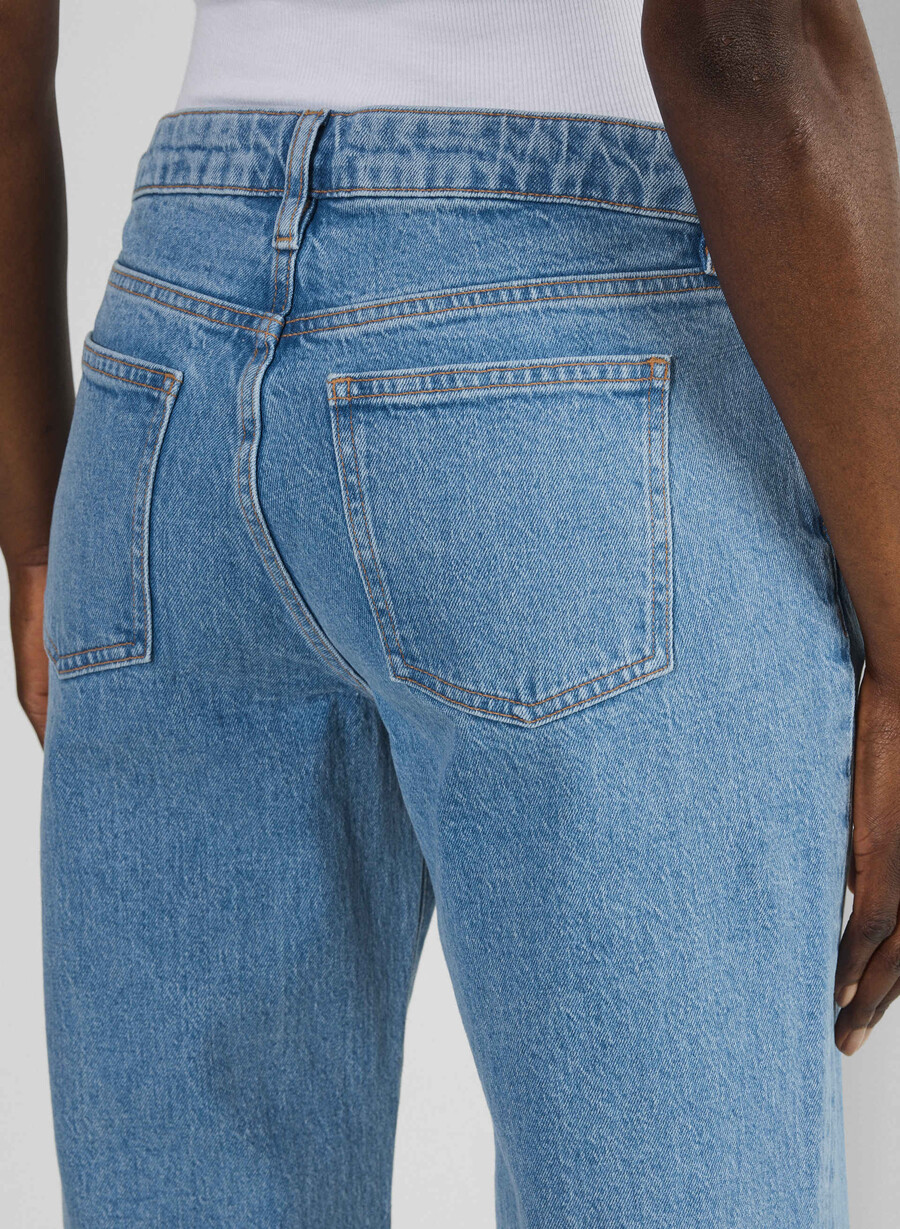 denim forum salma curve-fit super lo-rise baggy jeans no-stress ljusblÅ