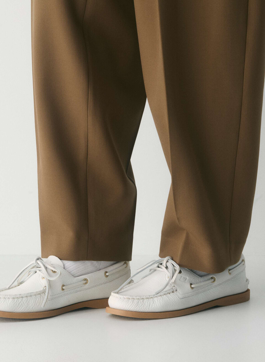 sperry x aritzia ao båtsko - slät läder halo white
