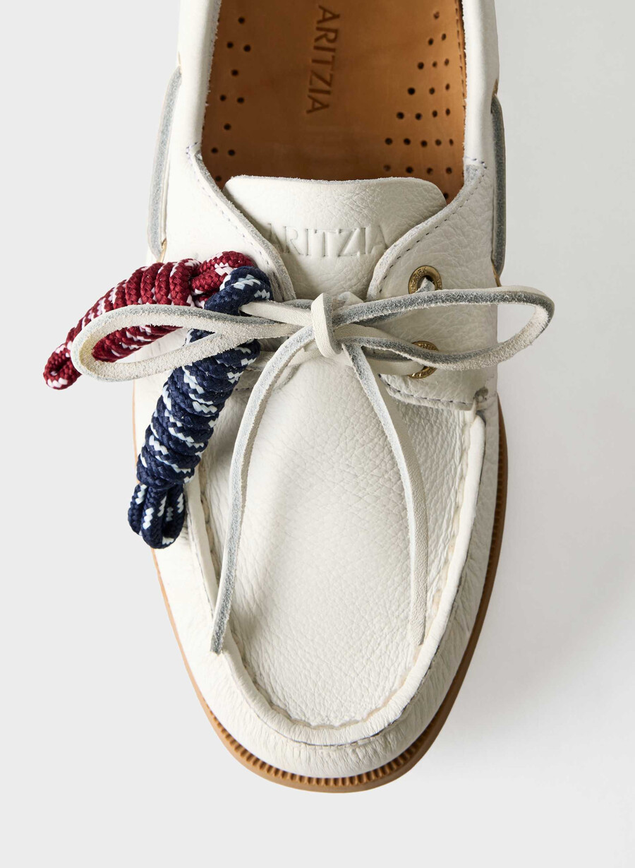 sperry x aritzia ao båtsko - slät läder halo white
