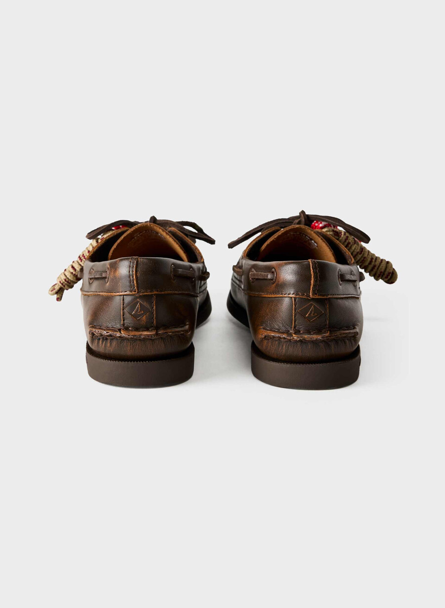 sperry x aritzia ao båtsko - slät läder distressed rch mc brn