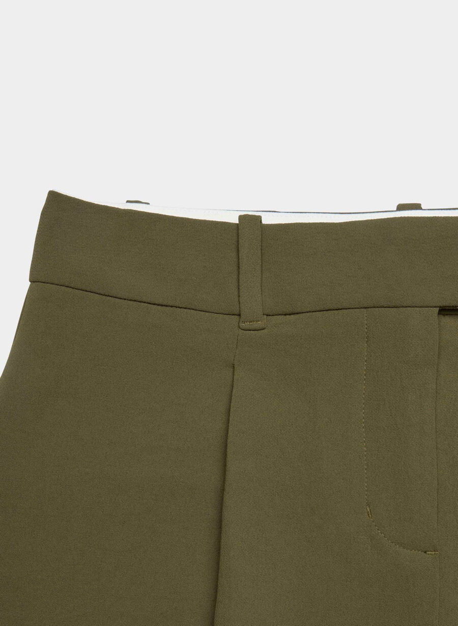 define shorts - crepette private green