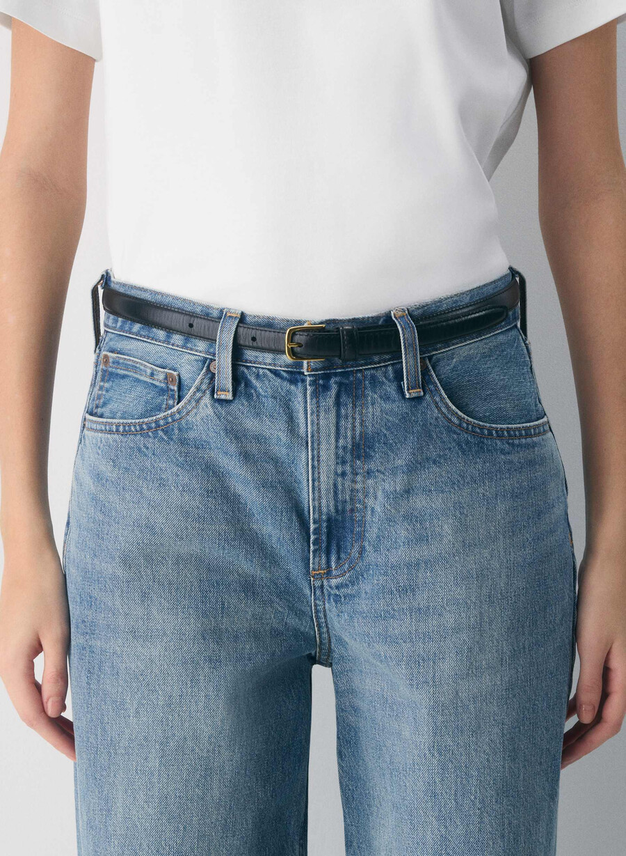 essential massivt mässings läderbälte smal manor brunguld