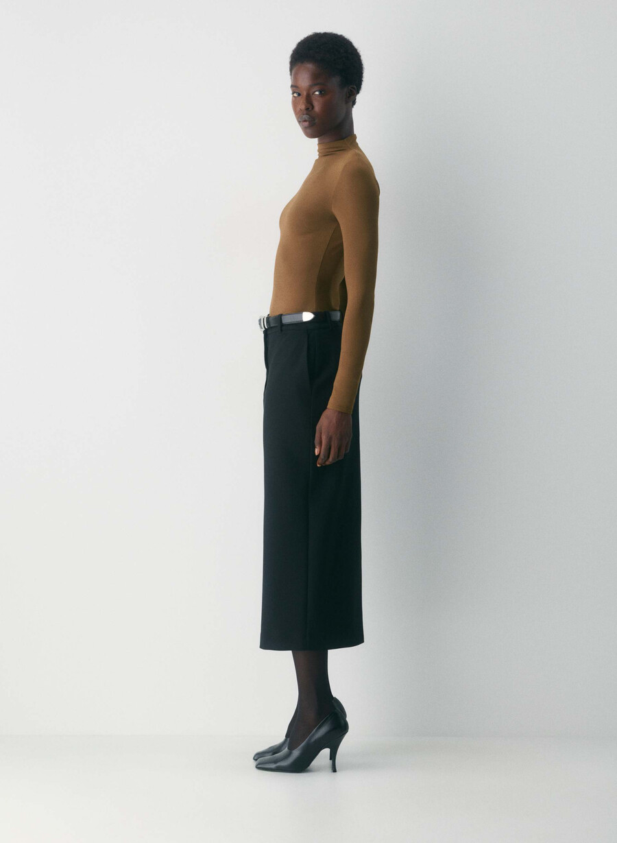 original contour lyric mockneck chokladbrun