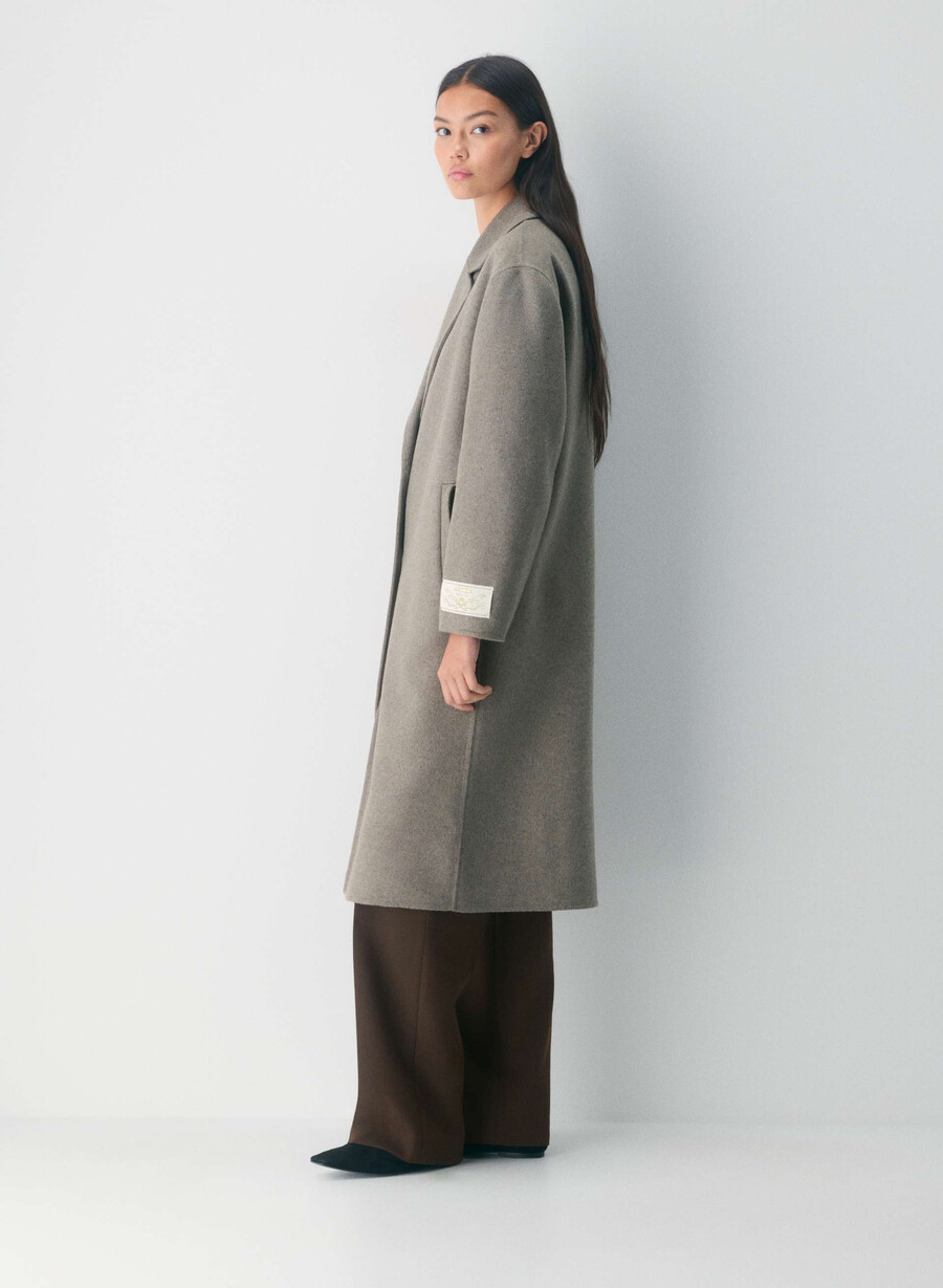 den enda dubbelsidiga kappan - luxe rewool heather dark taupe