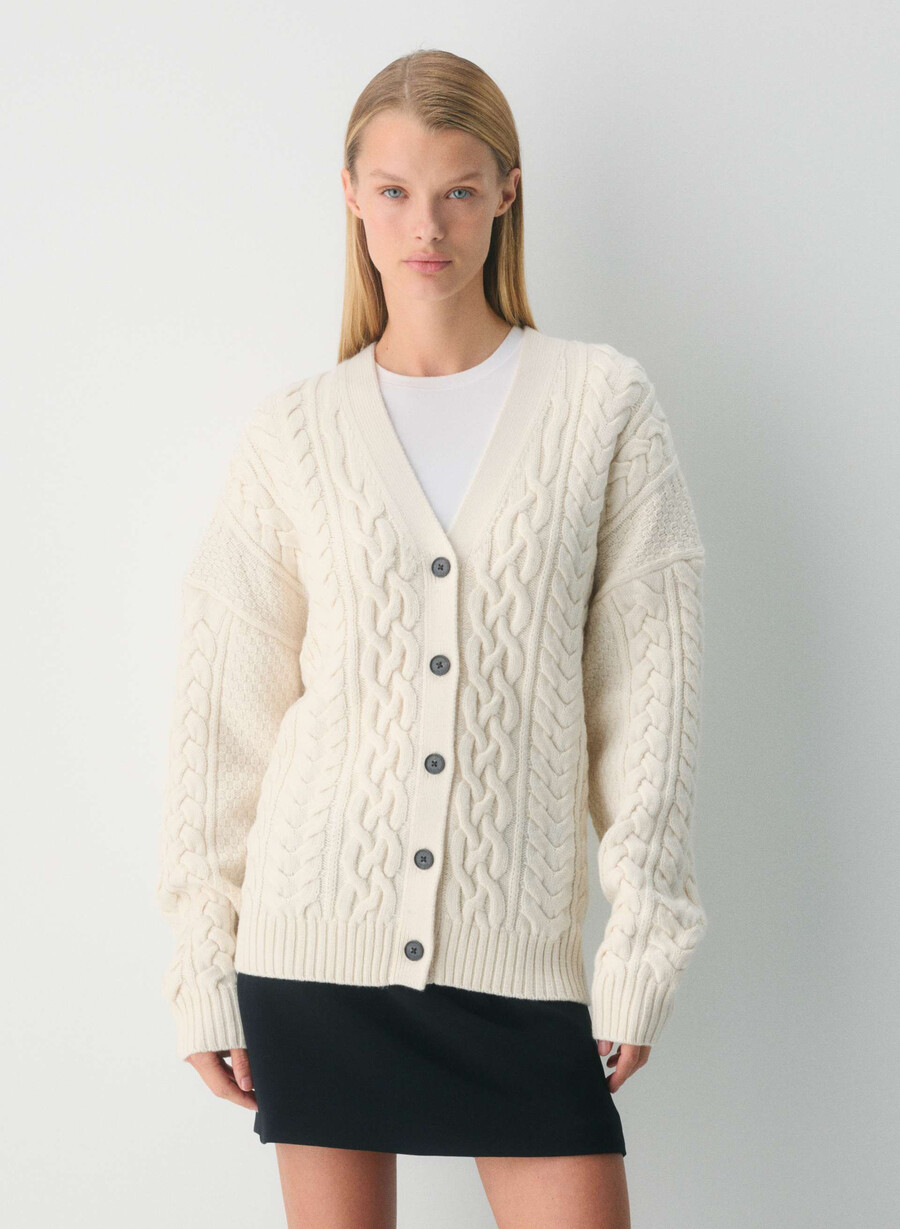 heritage knit merinoull v-ringad kofta i mockabrun