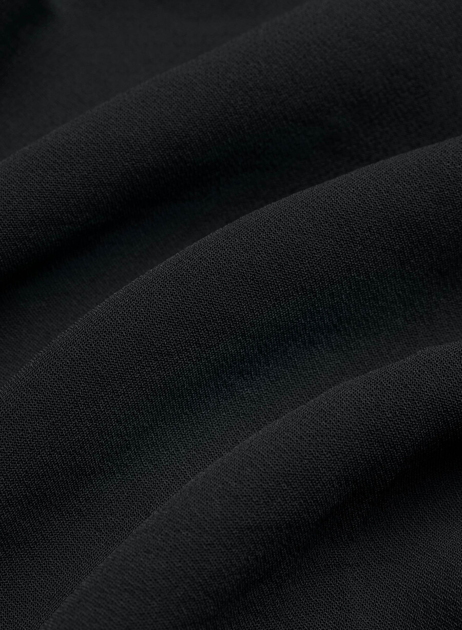 the effortless pant curve-fit lo-rise - crepette svart