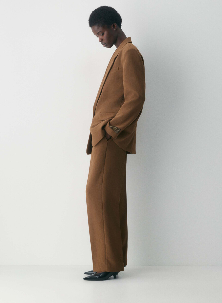 the effortless pant curve-fit lo-rise - crepette chokladbrun