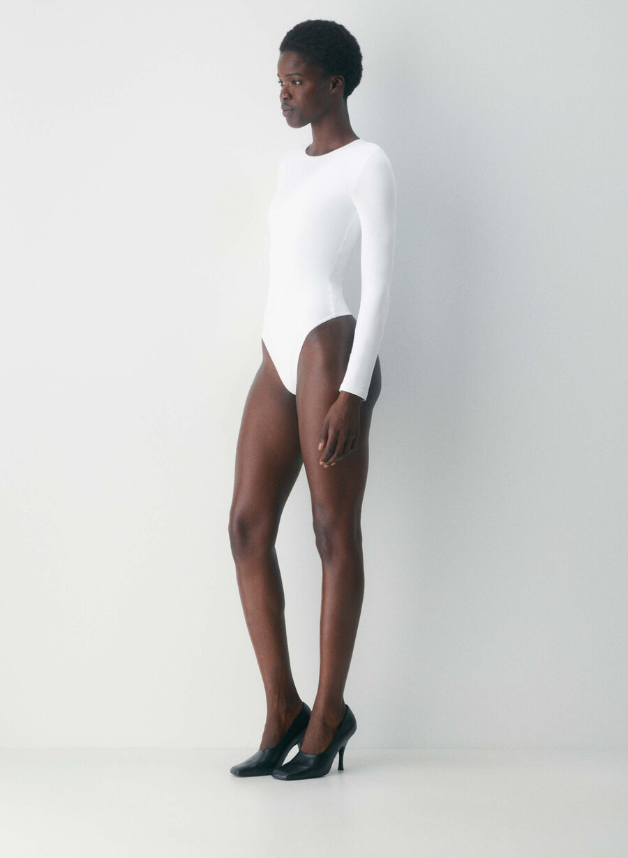 original contour turn bodysuit ljusvit
