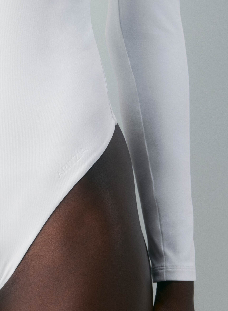 original contour turn bodysuit ljusvit