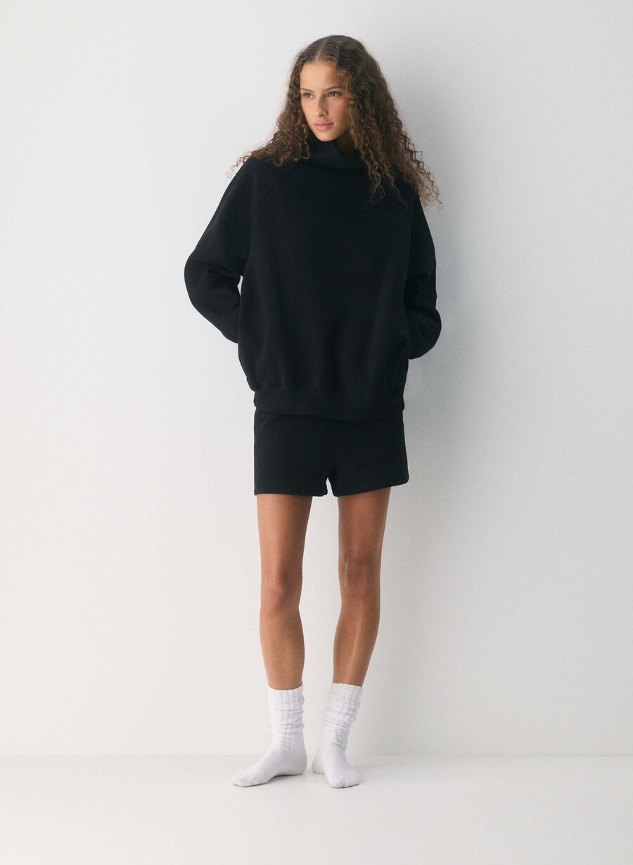 mysig sweatfleece mega raglan trattkrage svart
