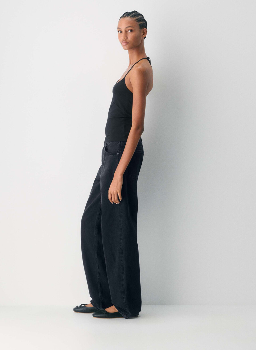 chill entourage halter top svart