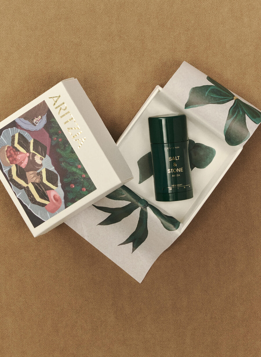 salt stone x aritzia deodorant lilyyuzu