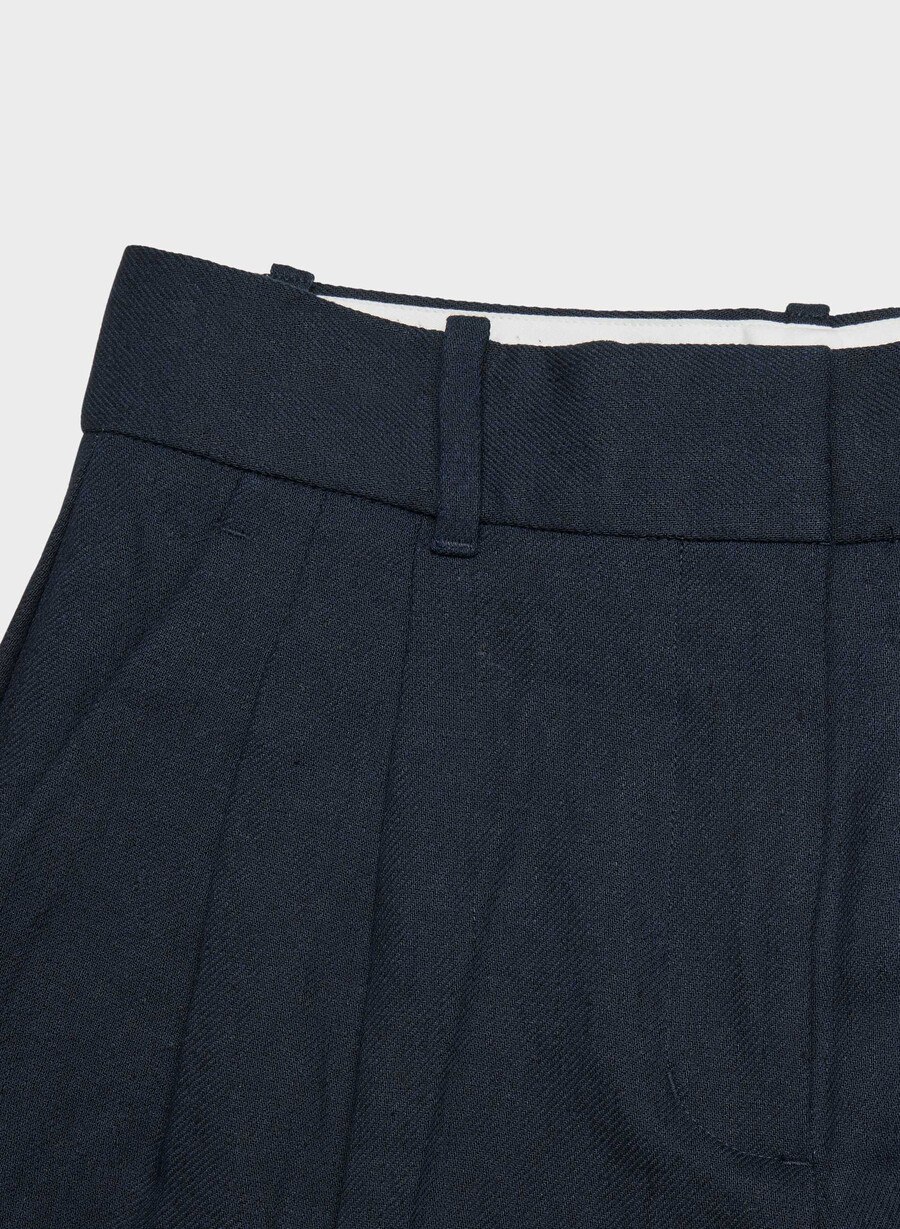 the effortless short mini - linne admiral