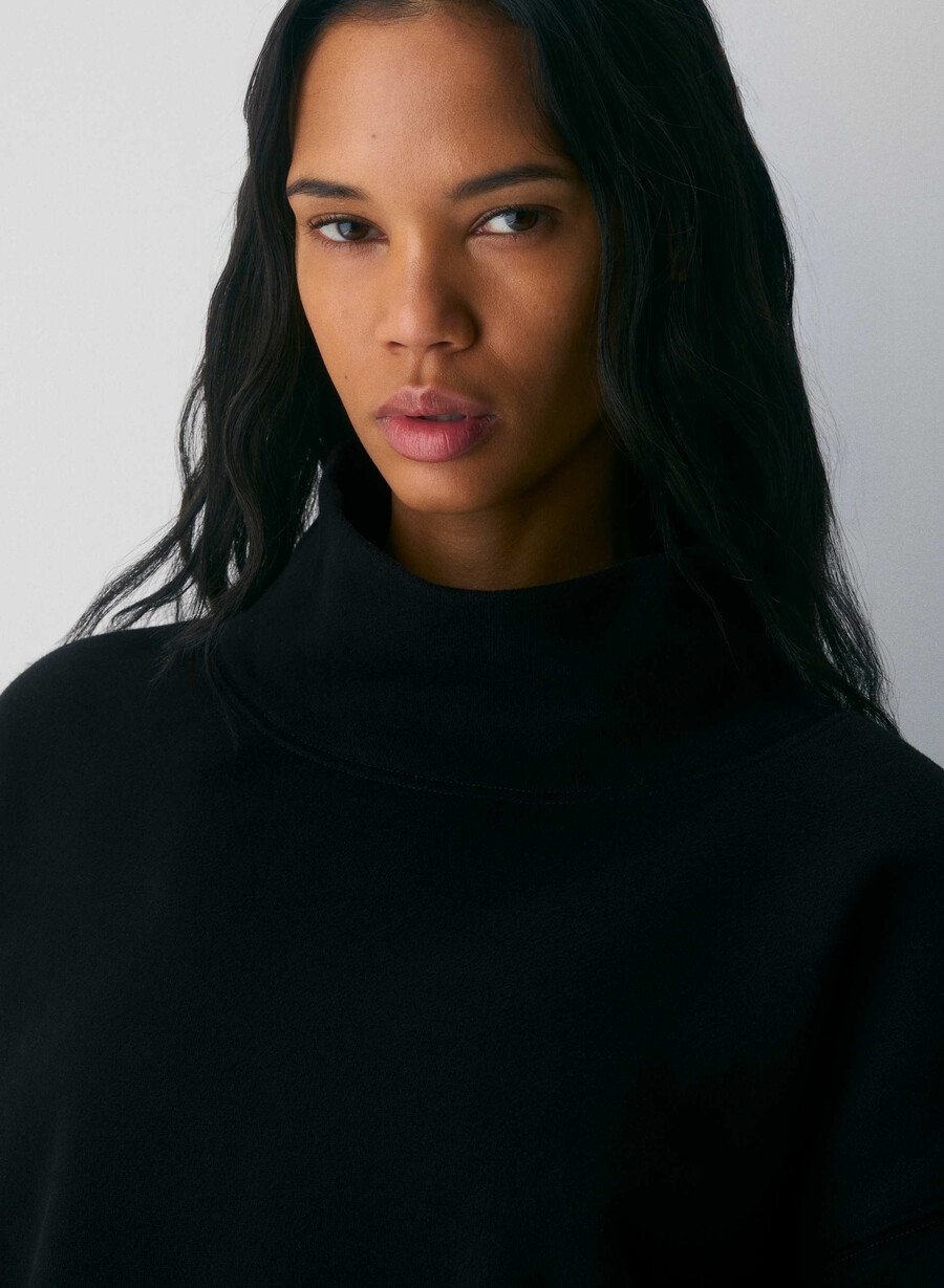 mysig sweatfleece mega funnel neck svart