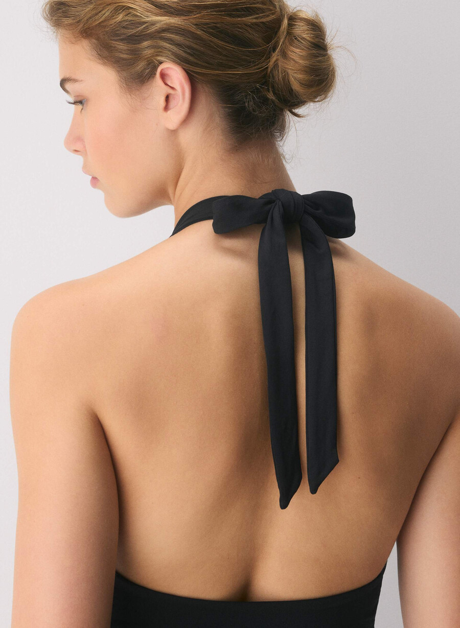 original contour tantalize halterklänning ljusvit