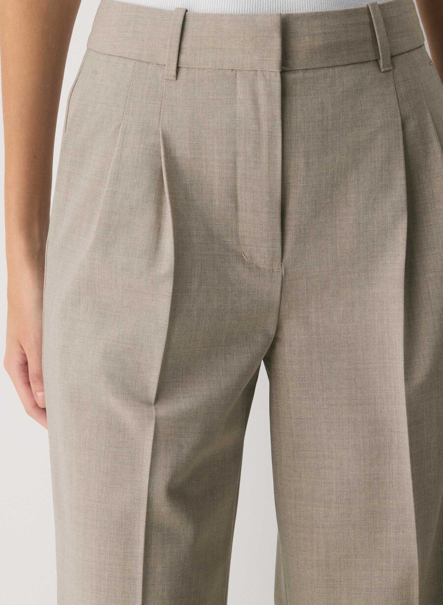 the effortless pant ull ljus nutmeg