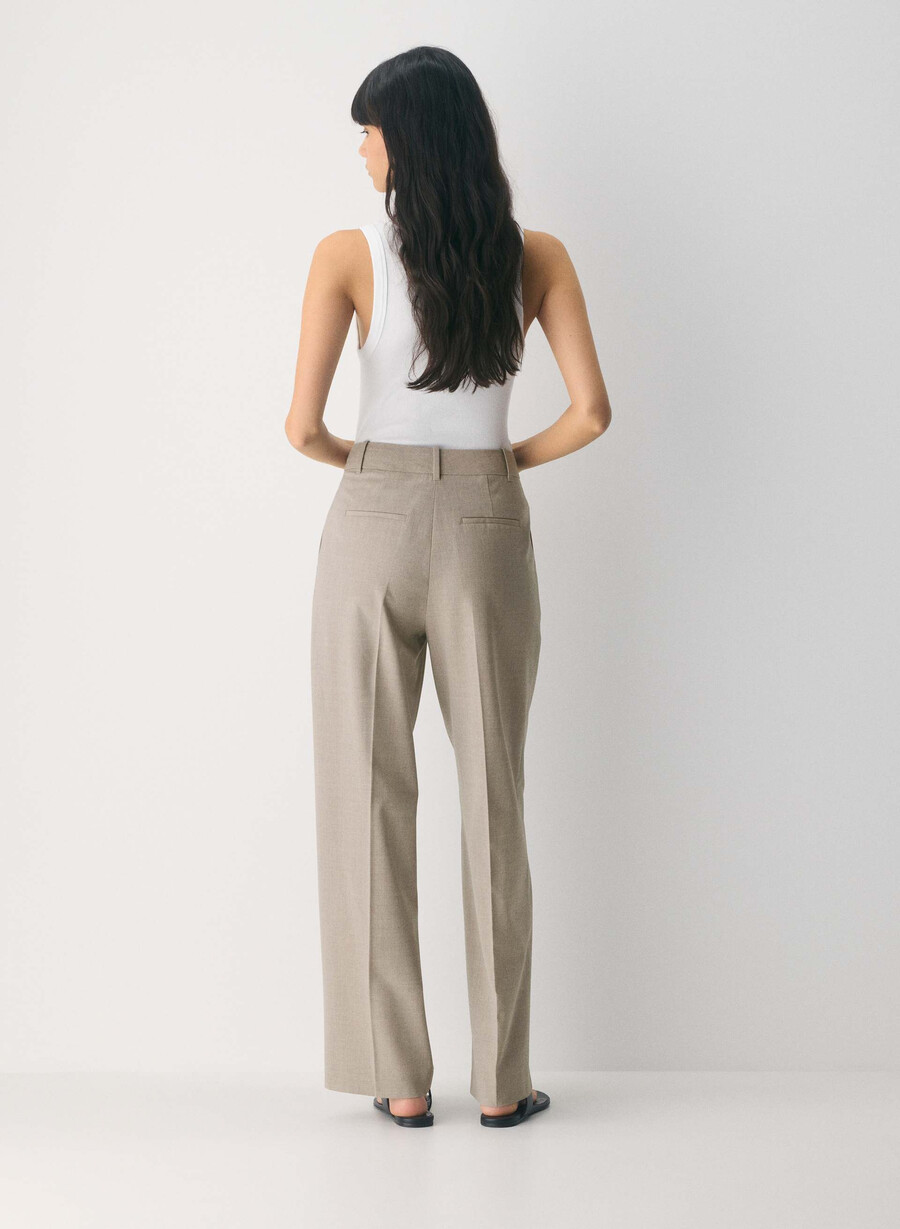 the effortless pant ull ljus nutmeg
