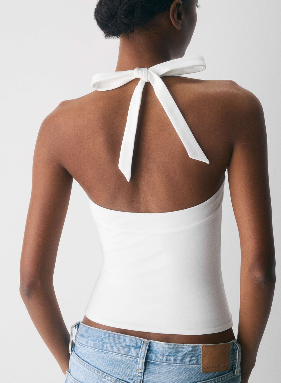 casual contour optimum halter top vit