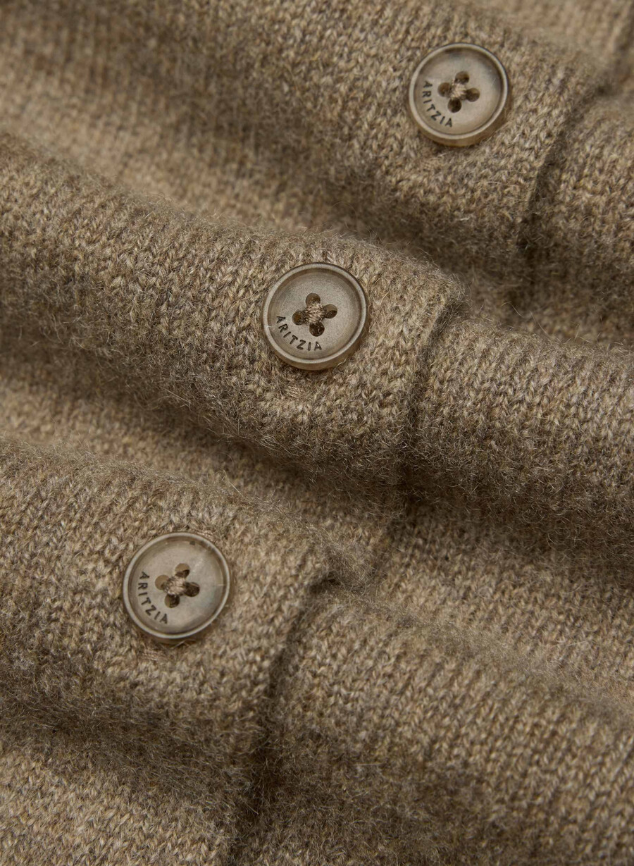 bare cashmere kortärmad cardigan ljunggrön folio brun