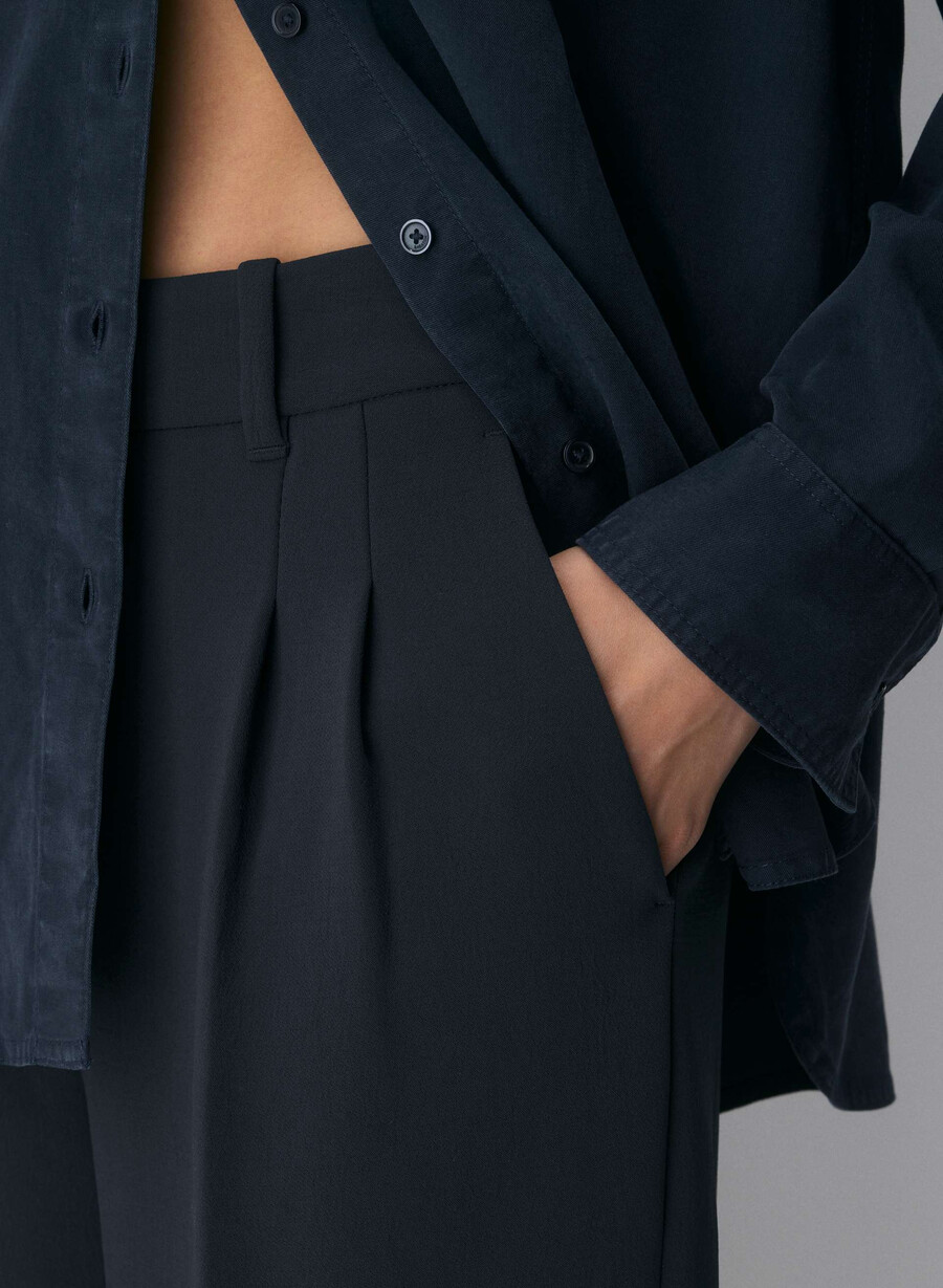 the effortless pant - crepette dark nat navy