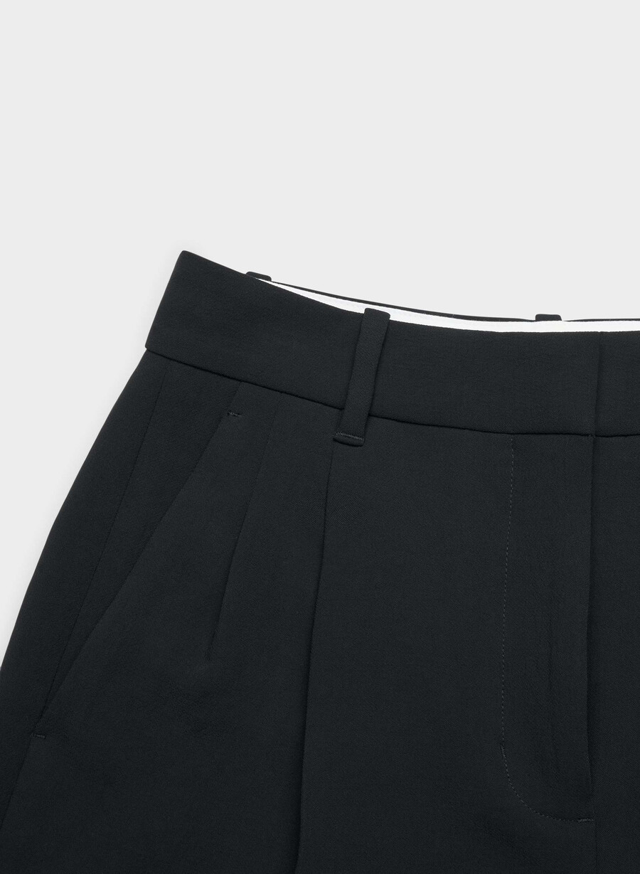 the effortless short mini - crepette svart