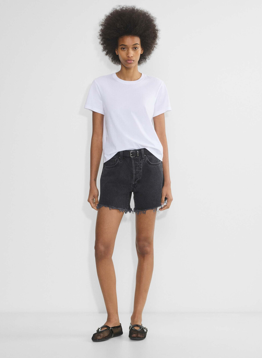 denim forum ex-pojkvännen mid thigh short svart eyeliner