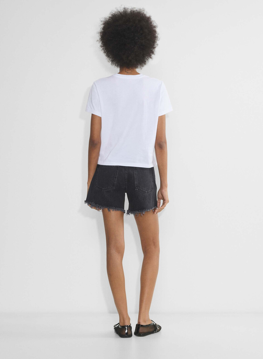 denim forum ex-pojkvännen mid thigh short svart eyeliner