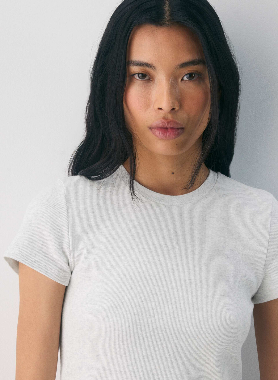 homestretch ribbad tune midja t-shirt meljÖrgÅs molnvit