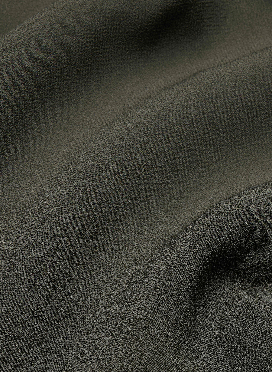 plisserade minishorts mÖrkoliv