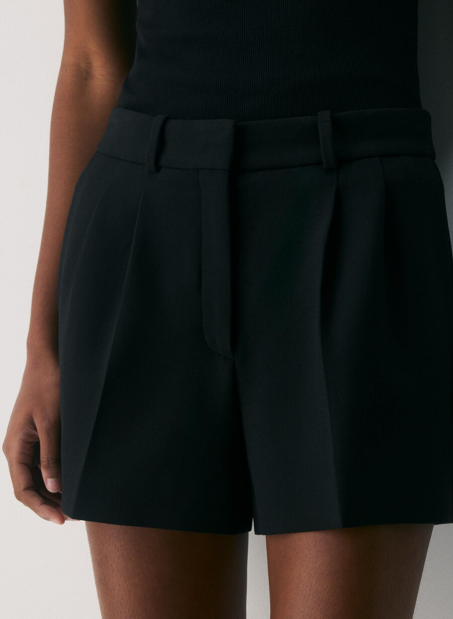 plisserade minishorts - Återväsentlig svart
