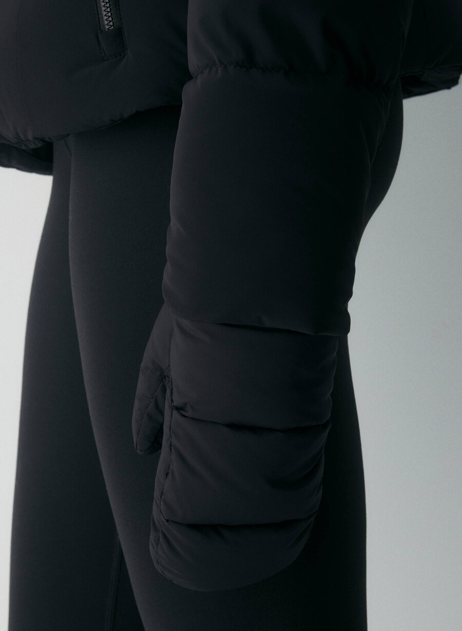 super puff pro mitten - climatte svart