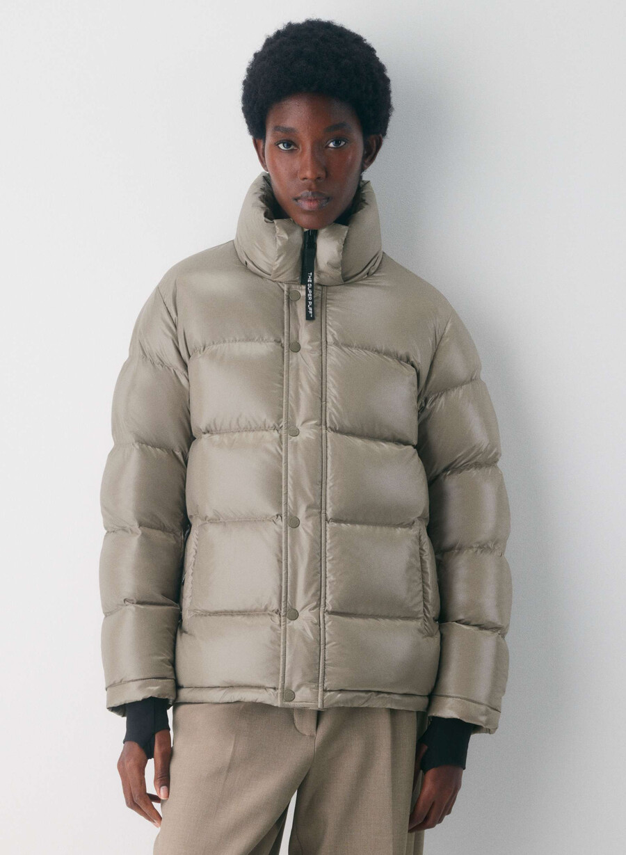 super puff högblank modern taupe