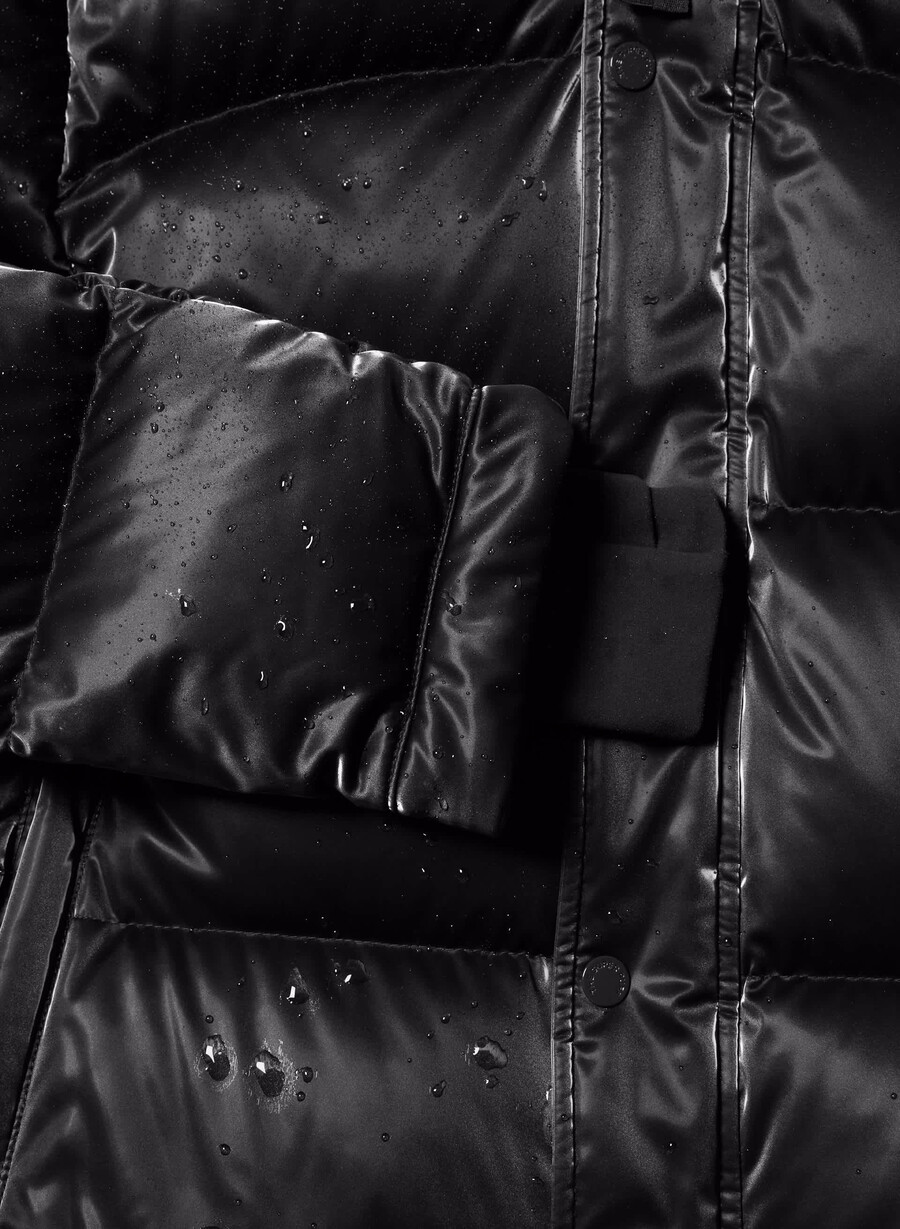 super puff liquid shine black