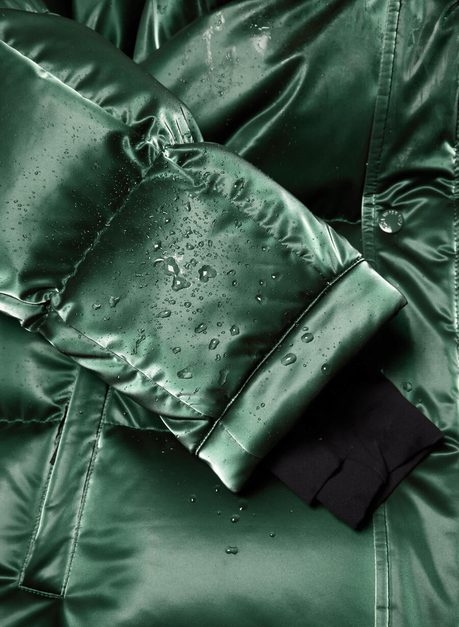 super puff flytande glans campus green