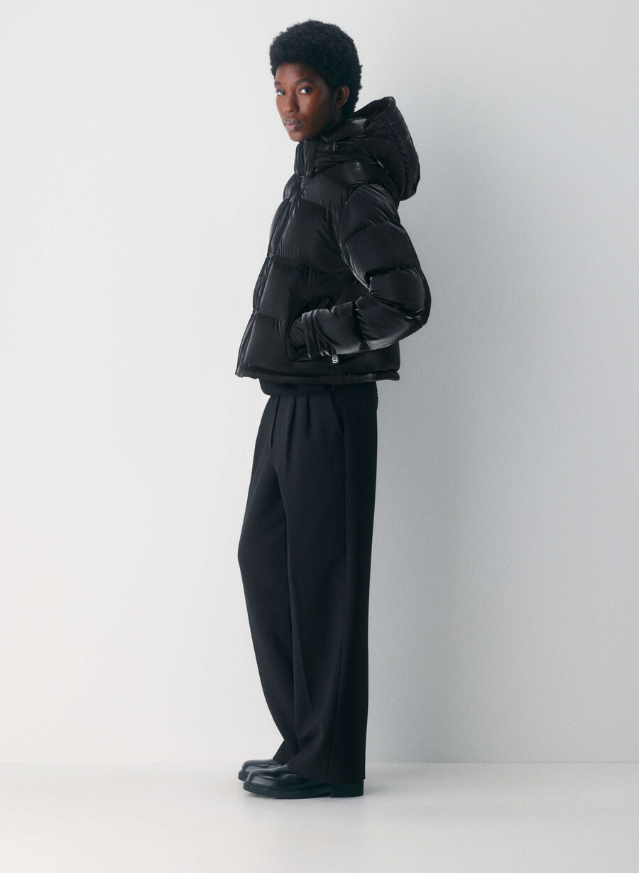 super puff shorty - flytande glans svart