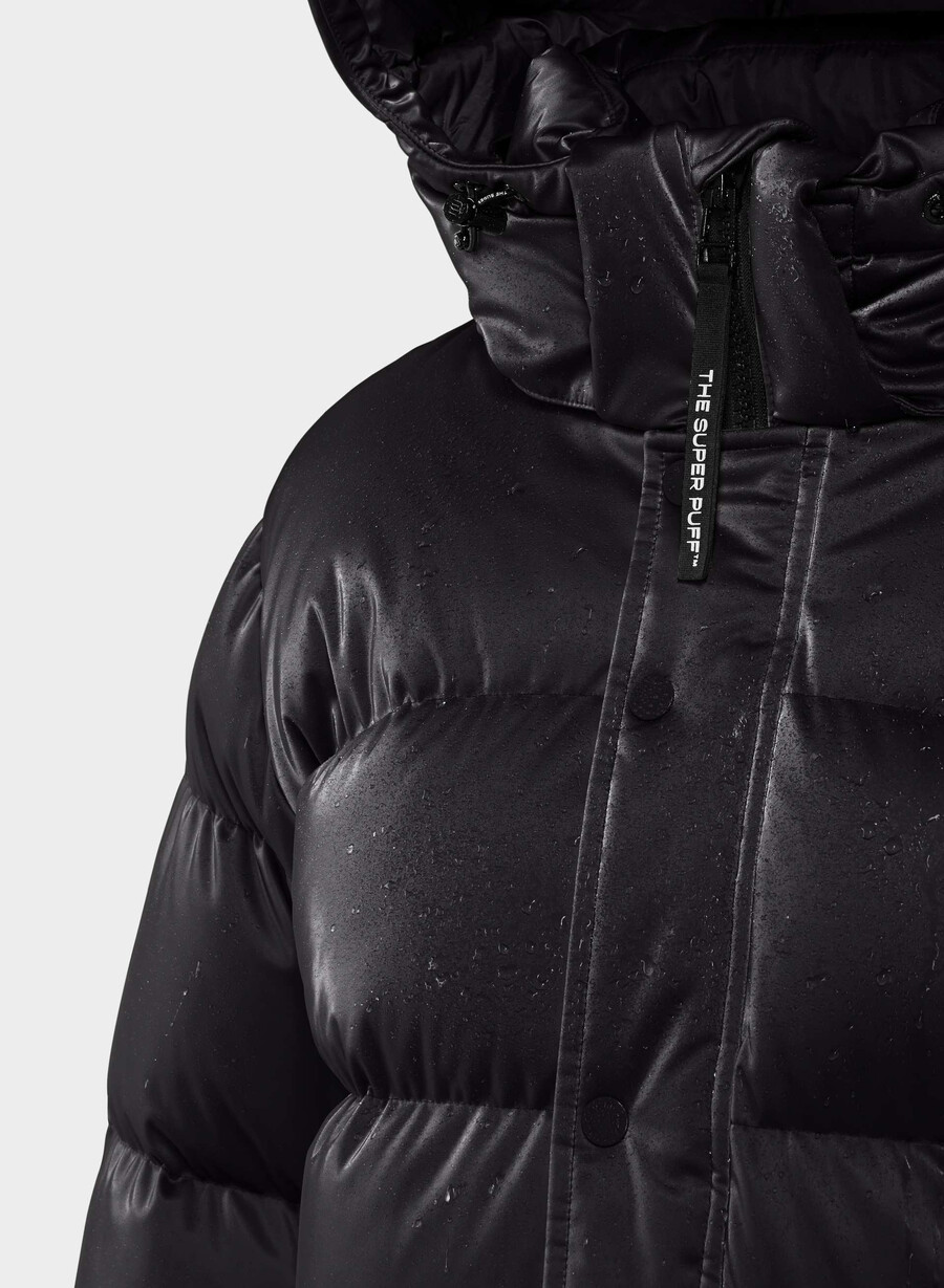 super puff shorty - flytande glans svart