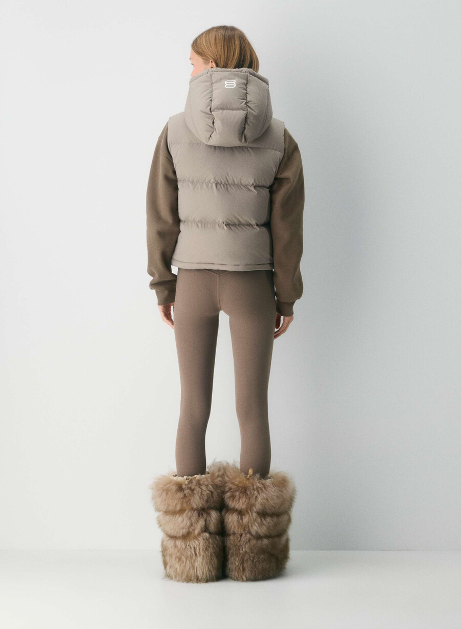 super puff shorty vest - climatte modern taupe