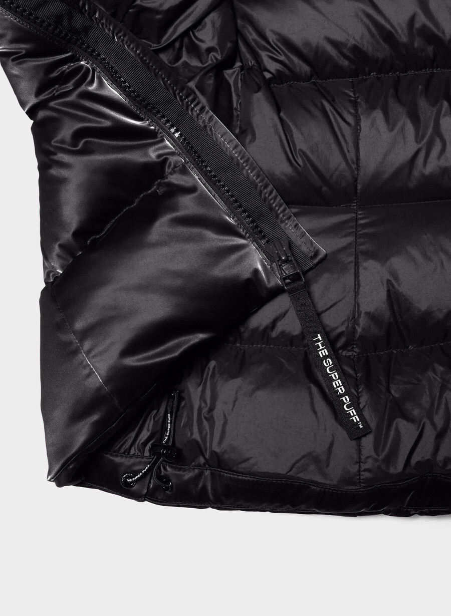 supersnug puff - flytande glans svart