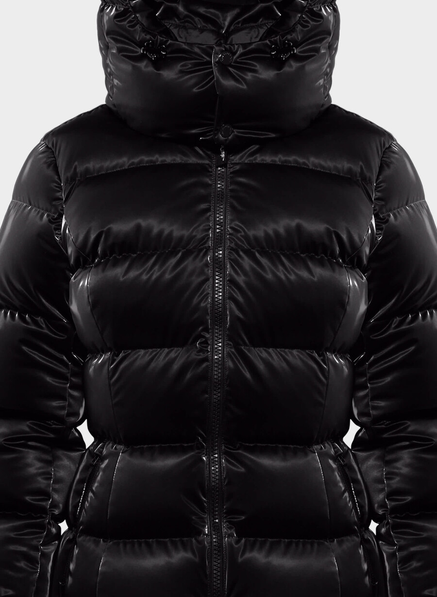 supersnug puff - flytande glans svart