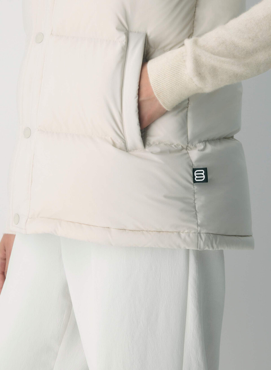 superpuff lohip-västen - climatte matte pearl