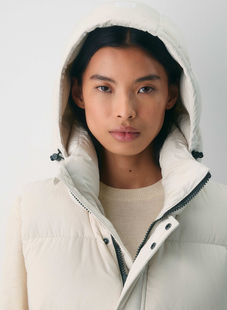 superpuff lohip-västen - climatte matte pearl