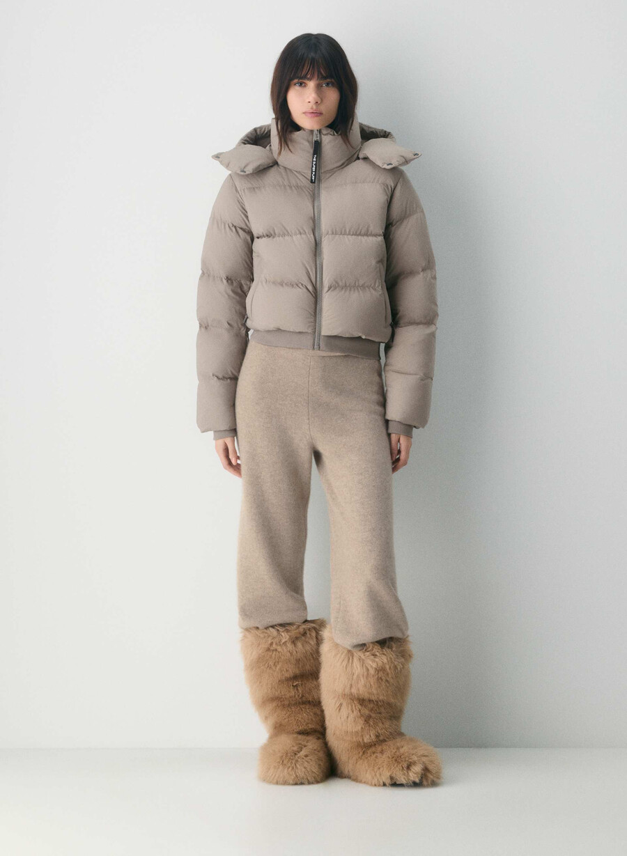 super resort puff - climatte modern taupe