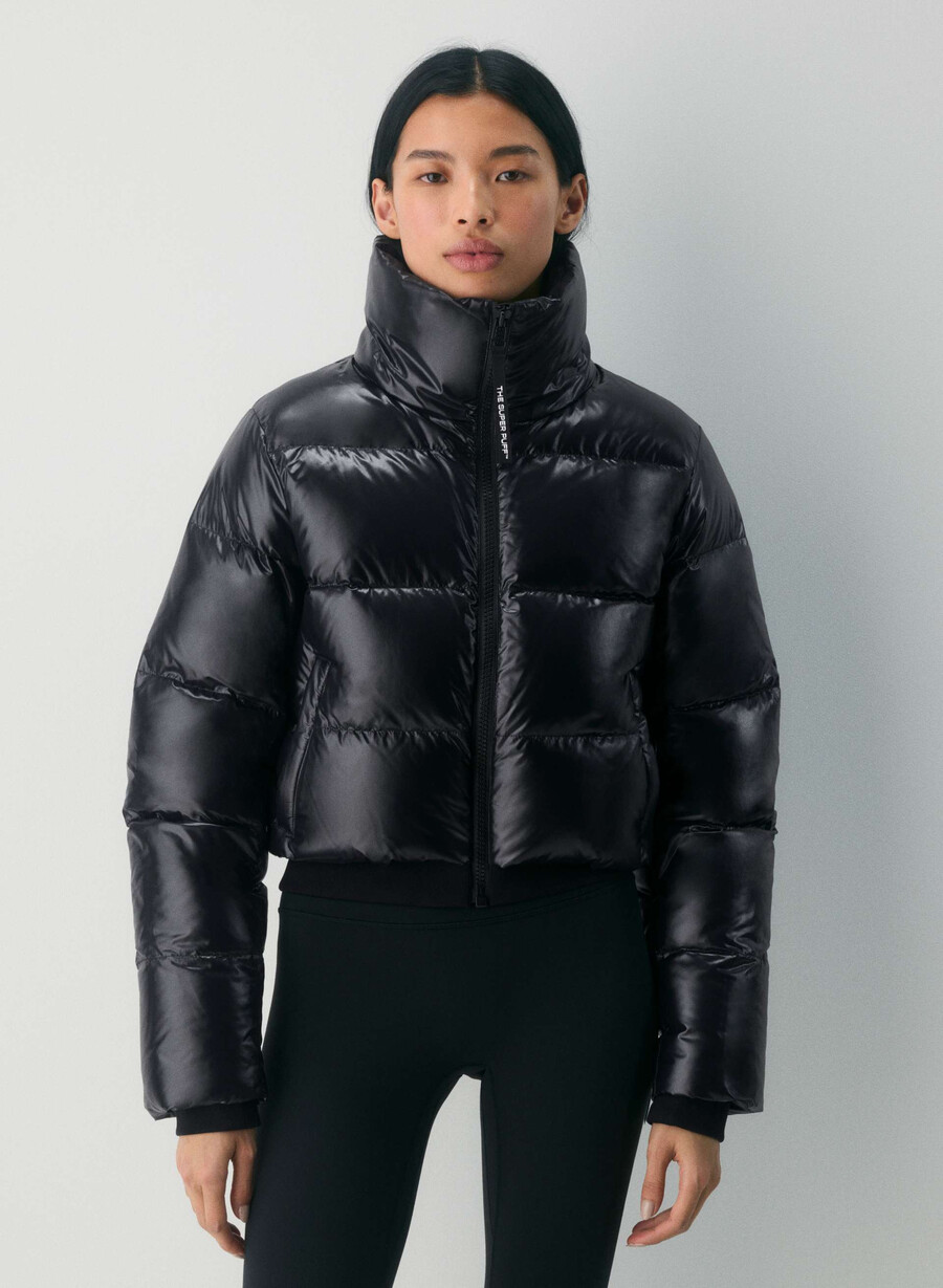 super resort puff - högblank svart