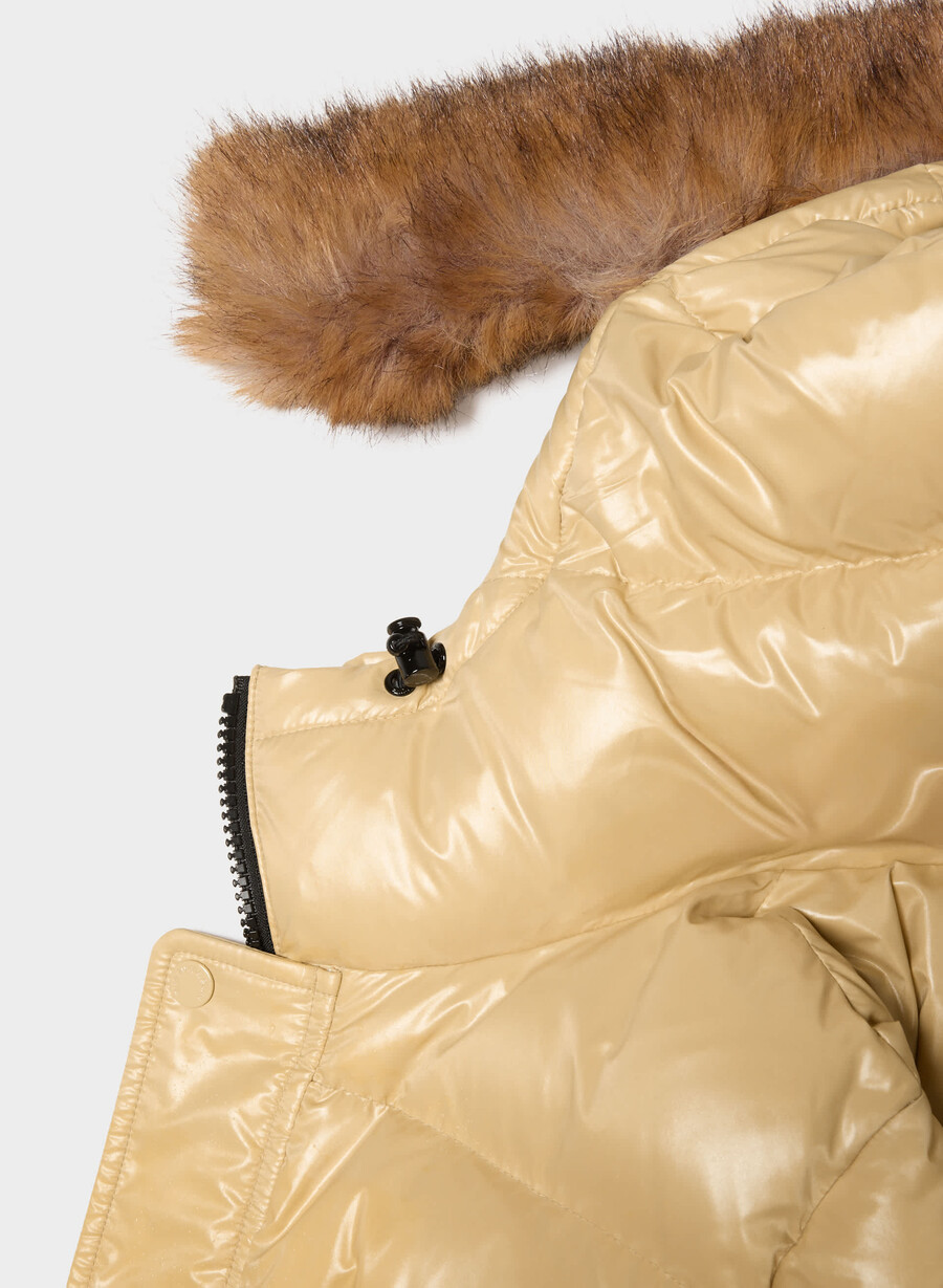 super chalet puff - högblank mica bg lynx bg
